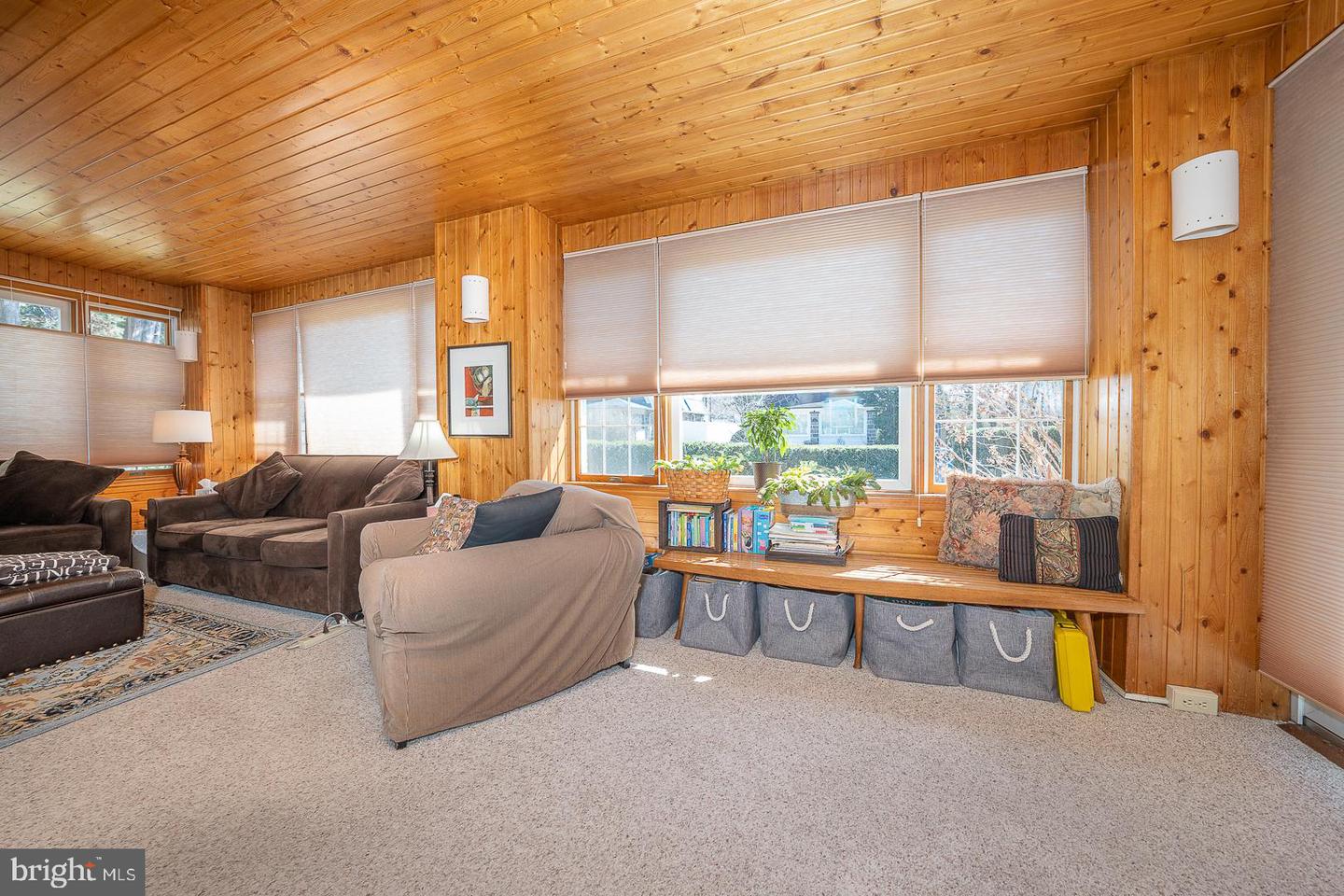3 W Newfield Way