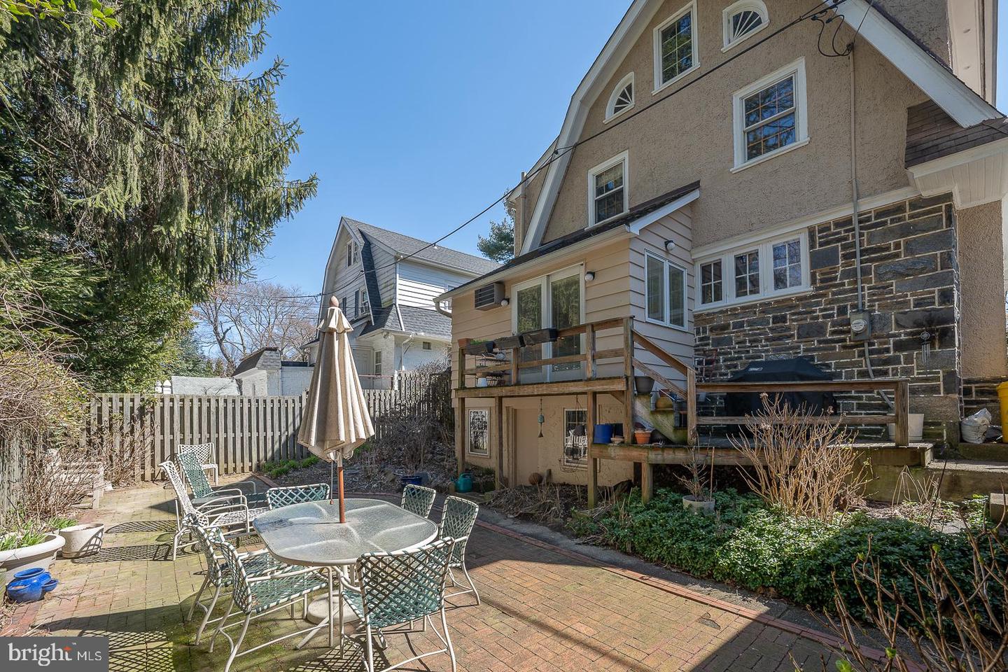 3 W Newfield Way