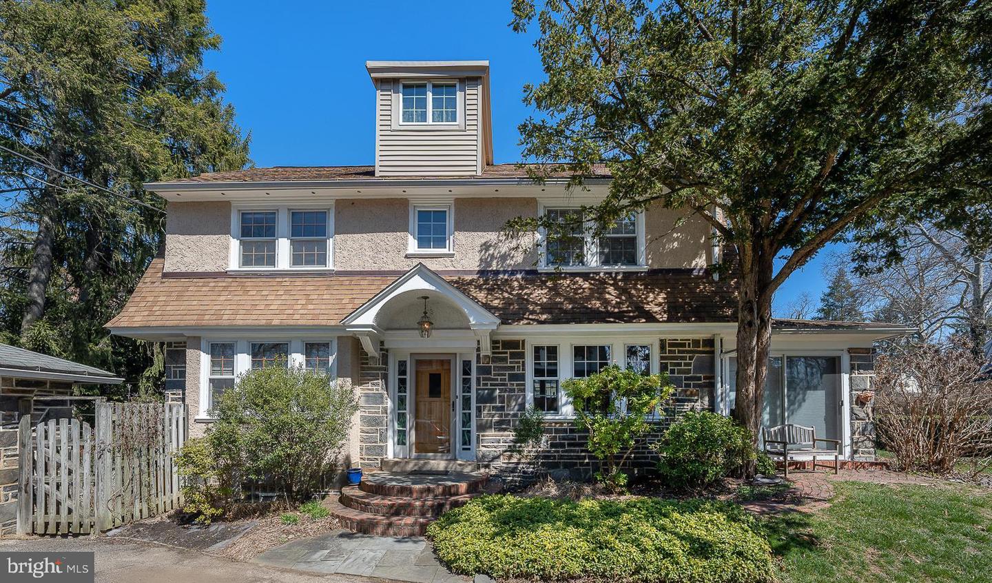 3 W Newfield Way