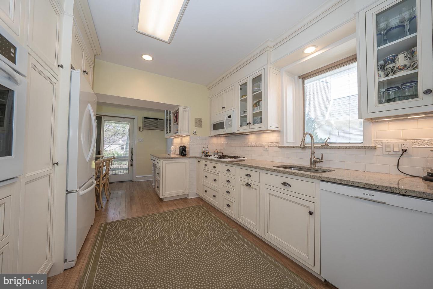 3 W Newfield Way