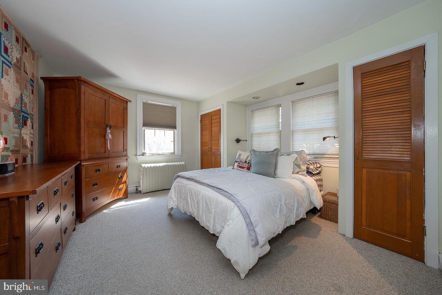 3 W Newfield Way