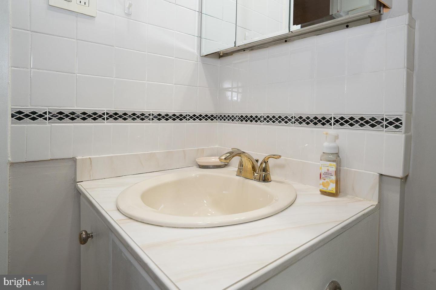 100 West Ave #606-W