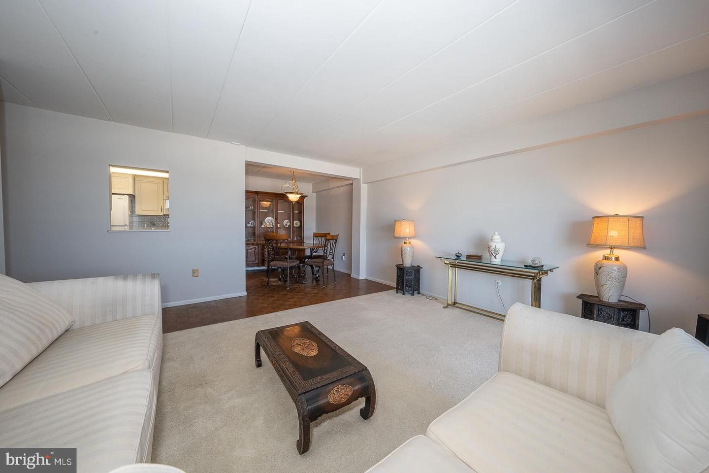 100 West Ave #606-W