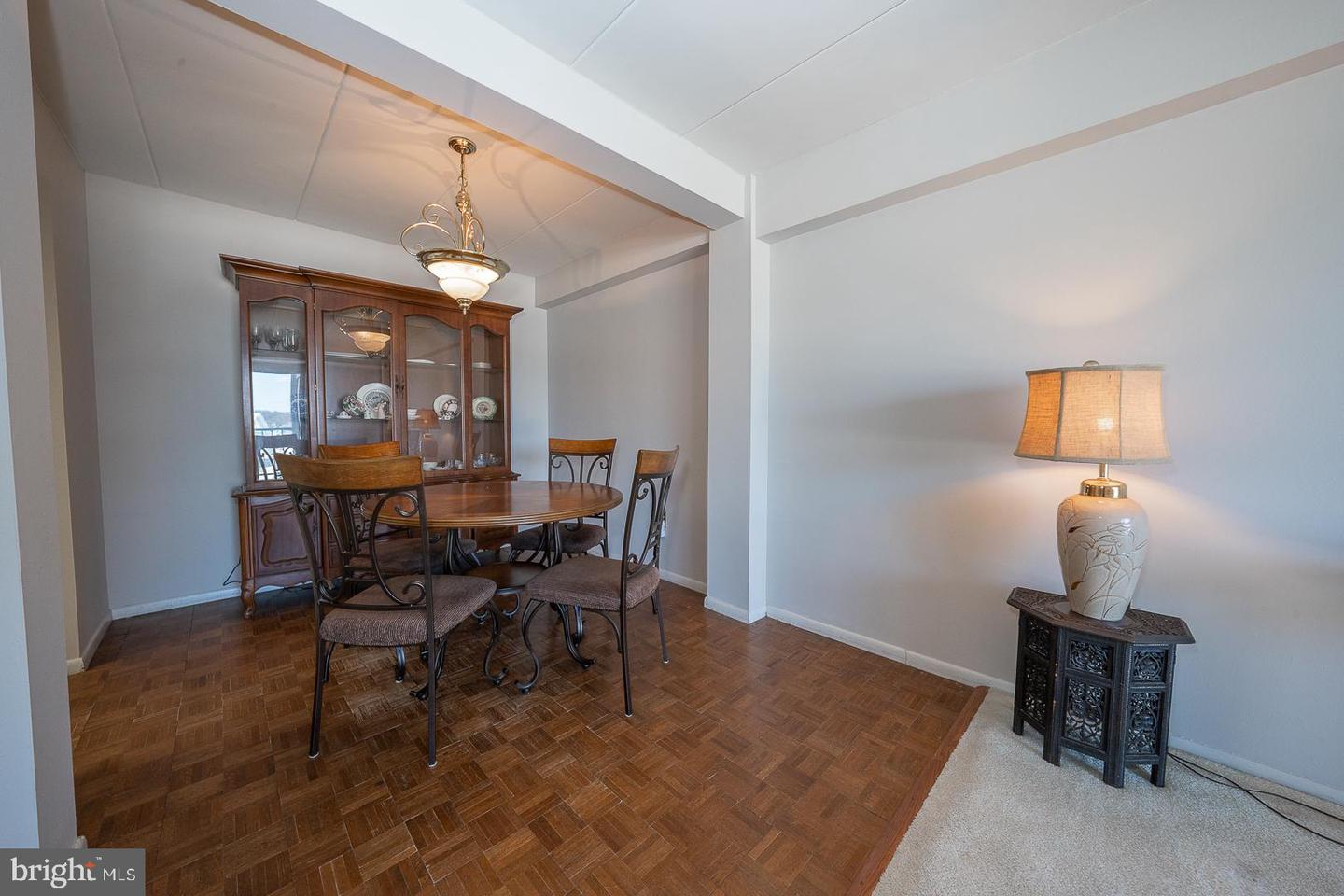 100 West Ave #606-W