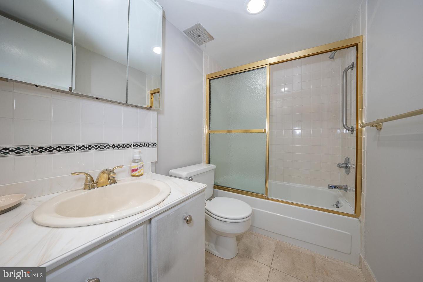 100 West Ave #606-W