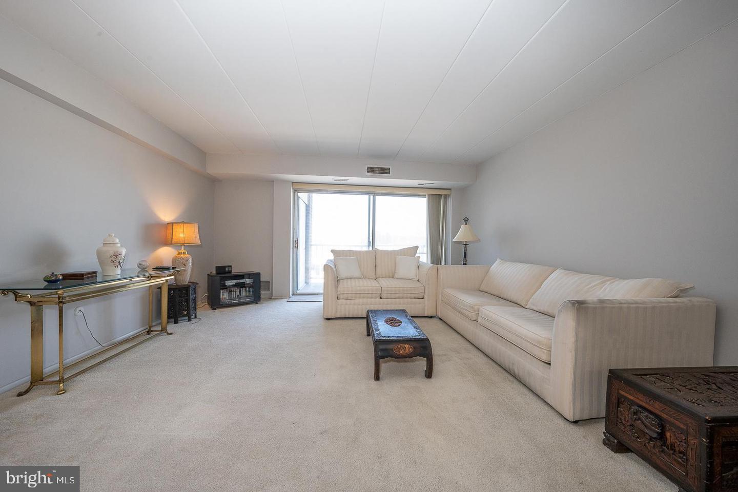 100 West Ave #606-W