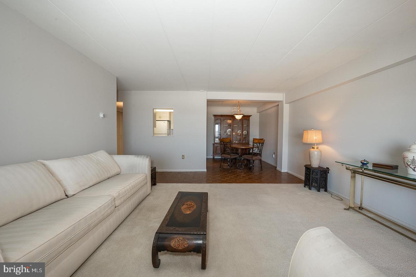 100 West Ave #606-W