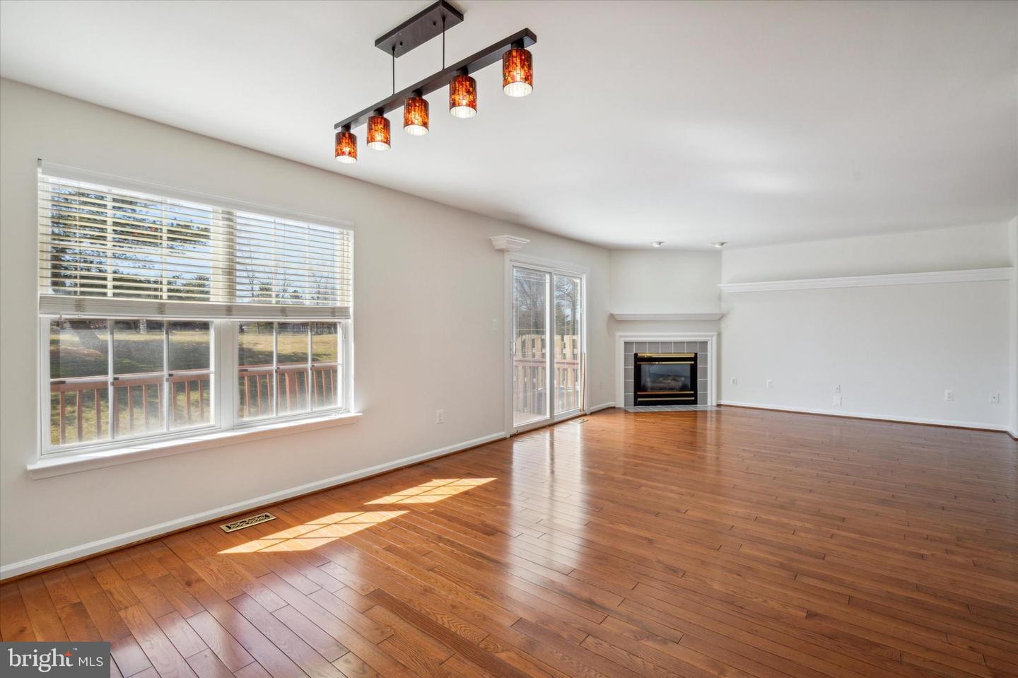 191 Gleneagles Ct