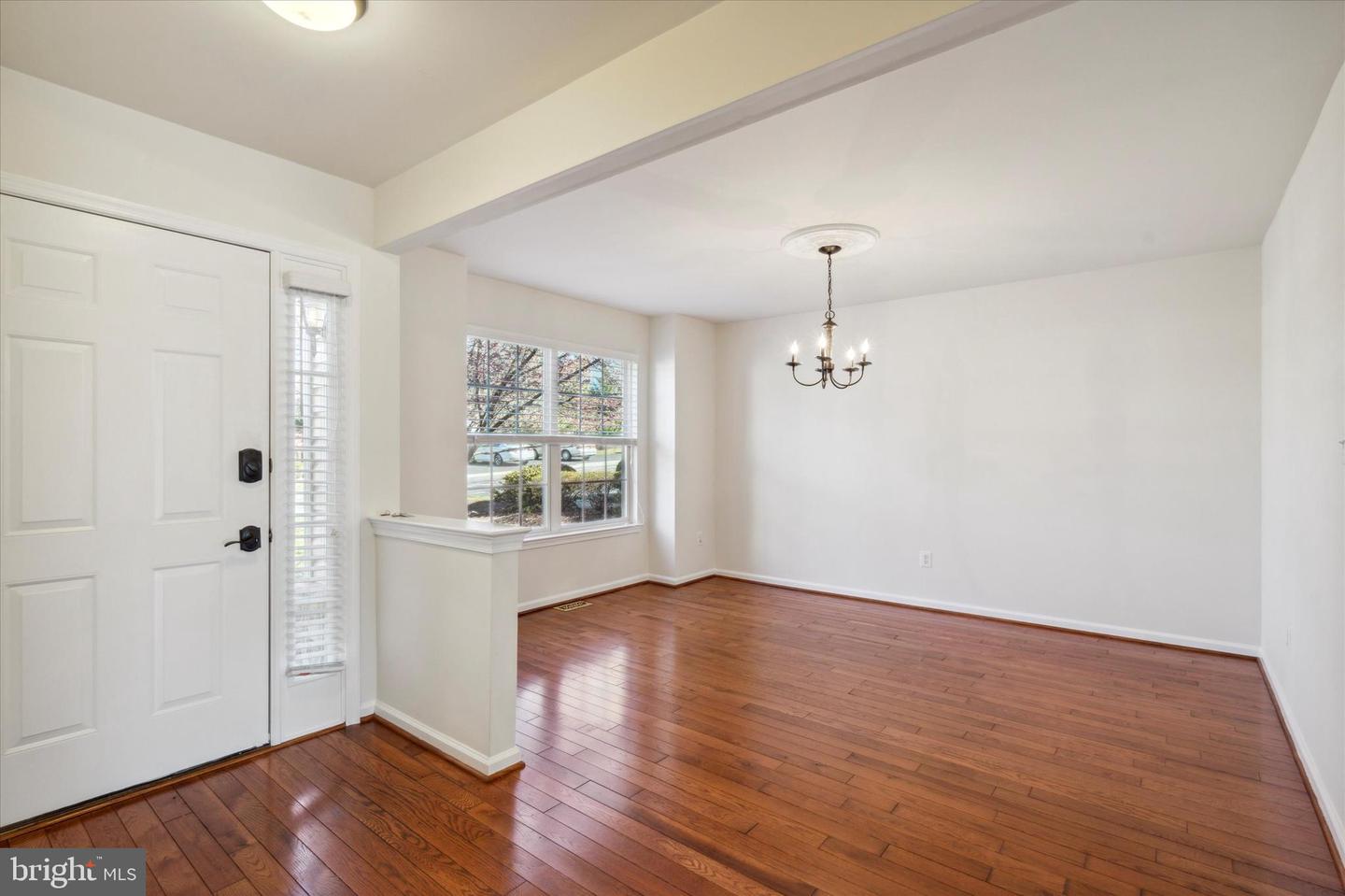 191 Gleneagles Ct
