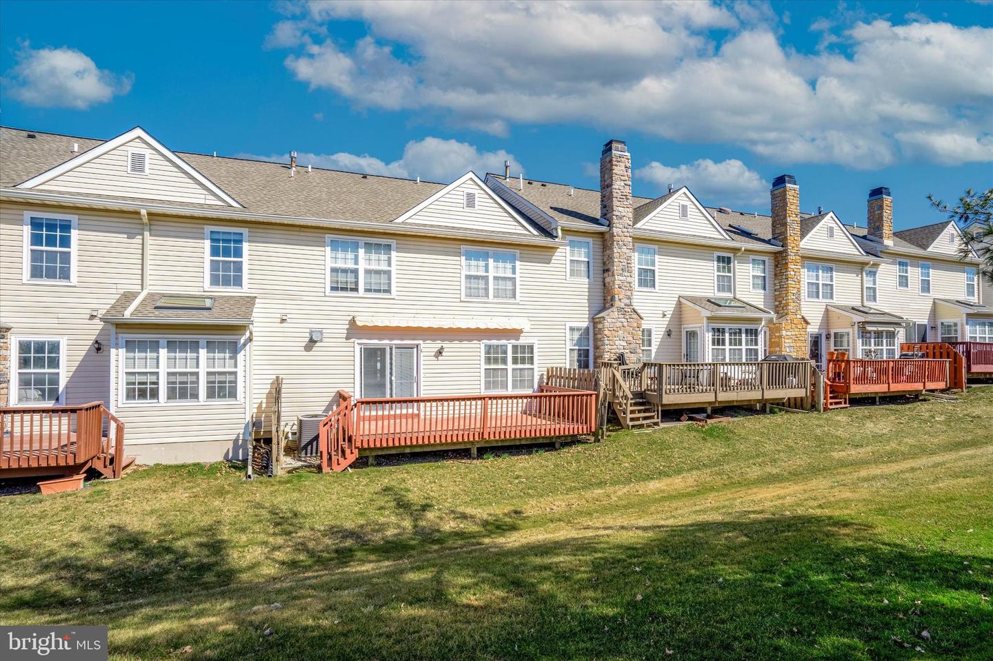 191 Gleneagles Ct