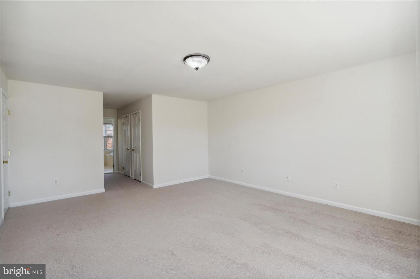 191 Gleneagles Ct