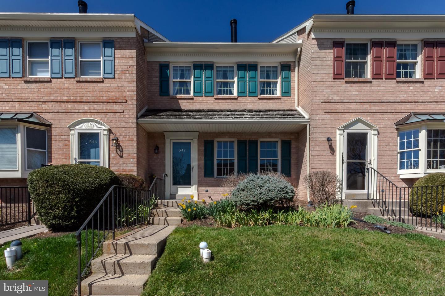 544 Hancock Ct
