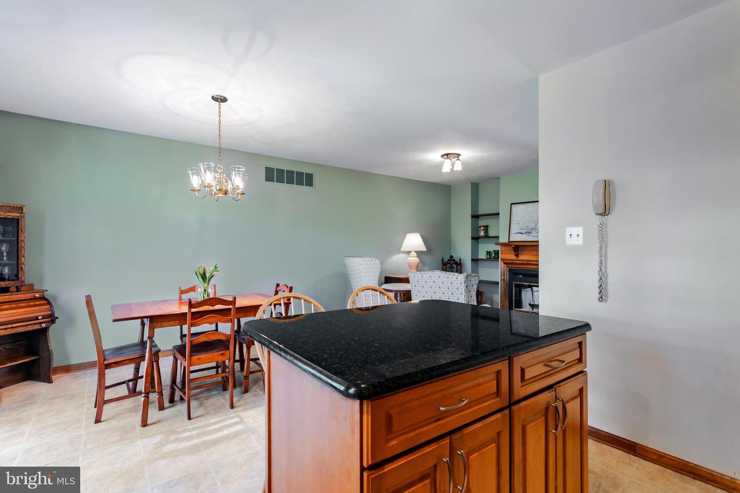 544 Hancock Ct