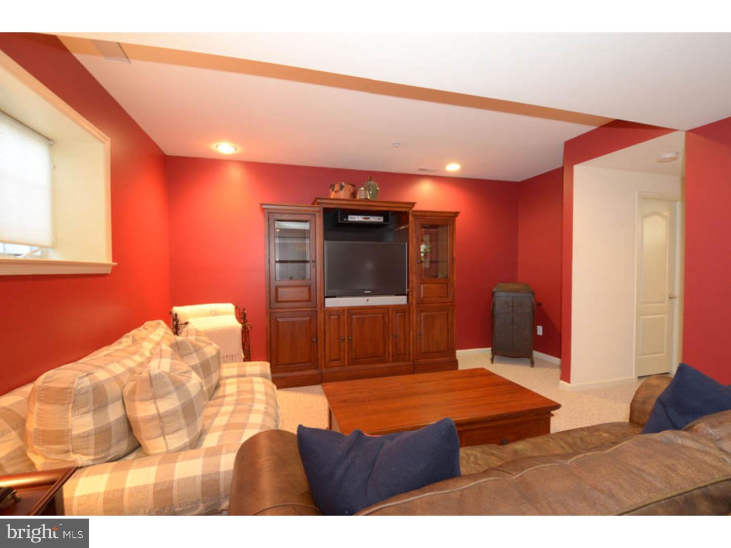 1101 Riverview Ln