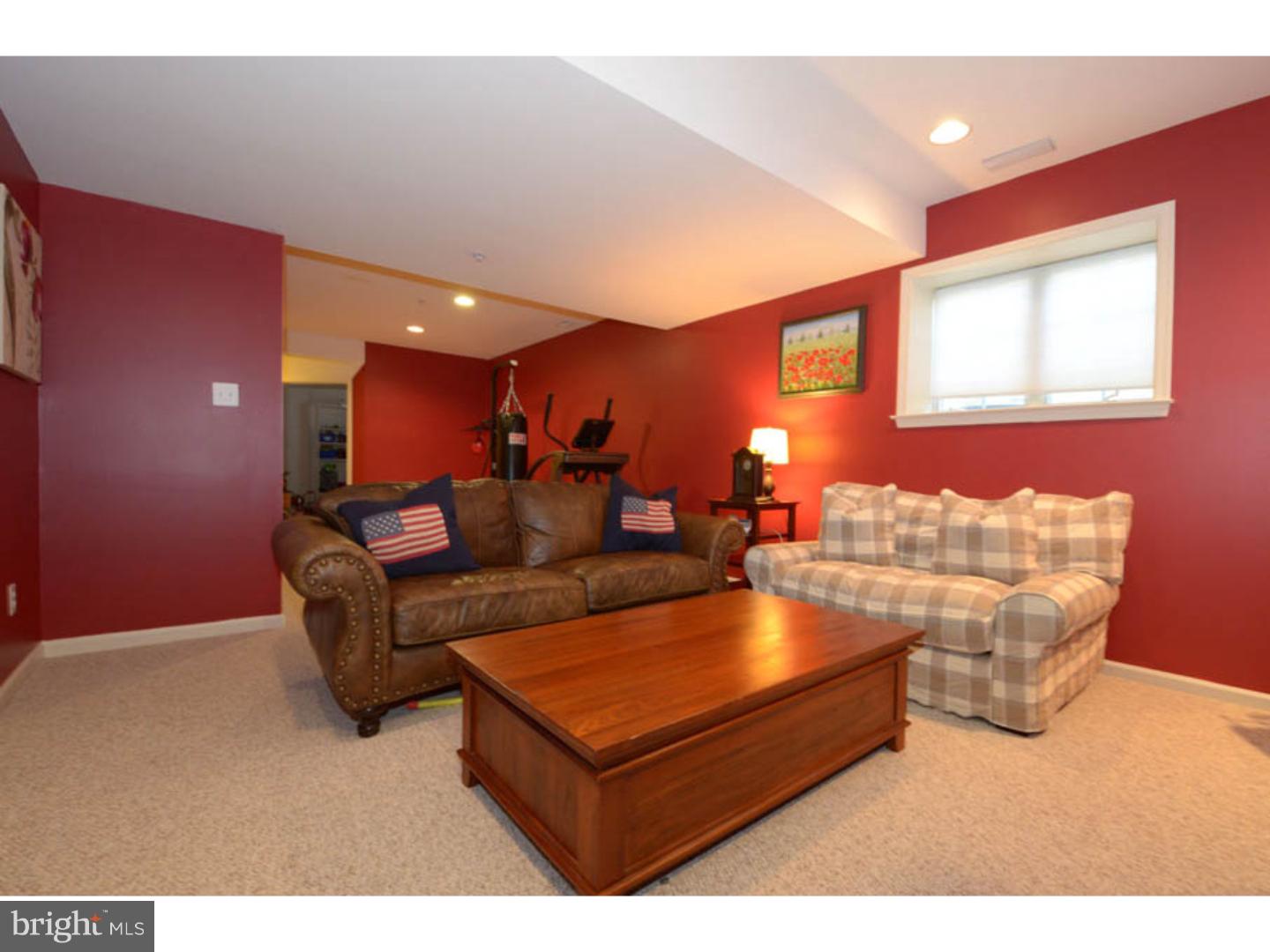1101 Riverview Ln