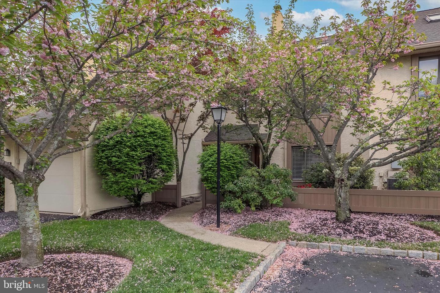 31 Highgate Ln