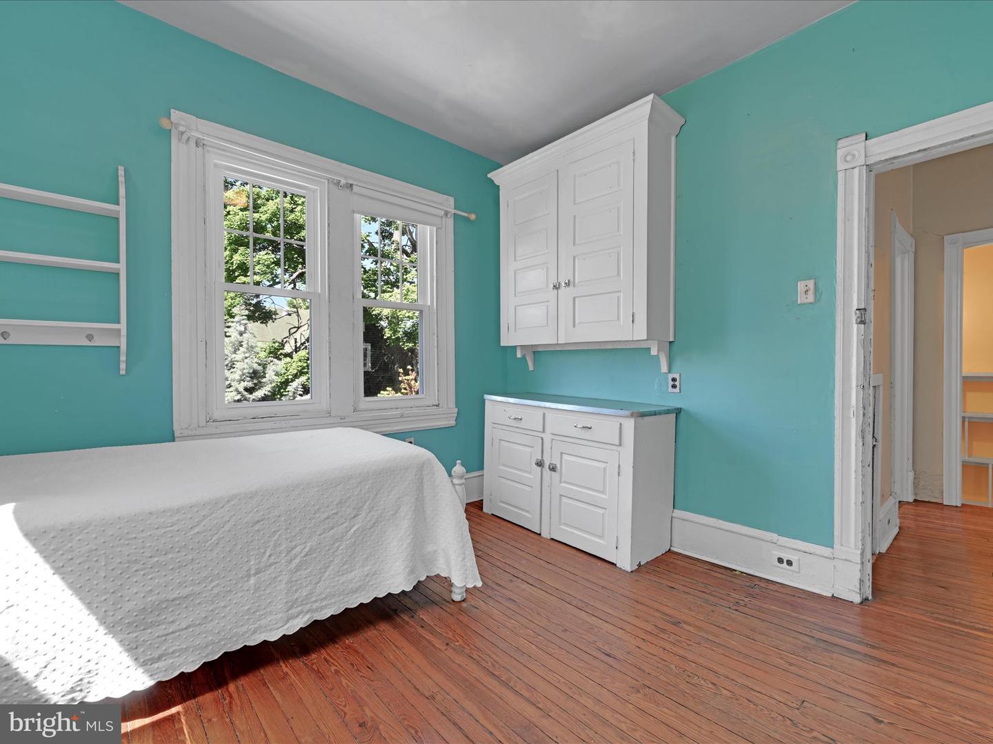 104 Hampden Ave