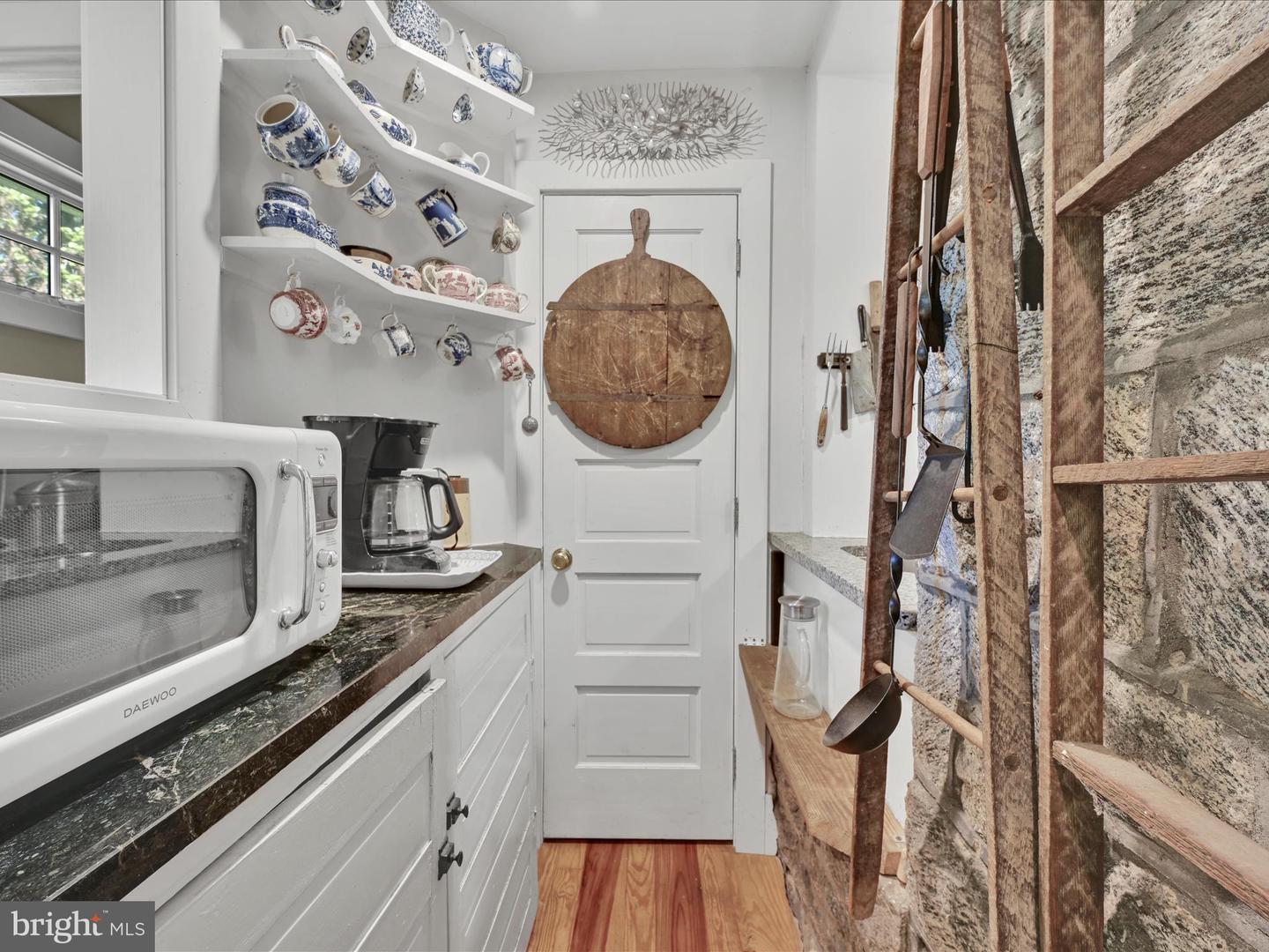 104 Hampden Ave