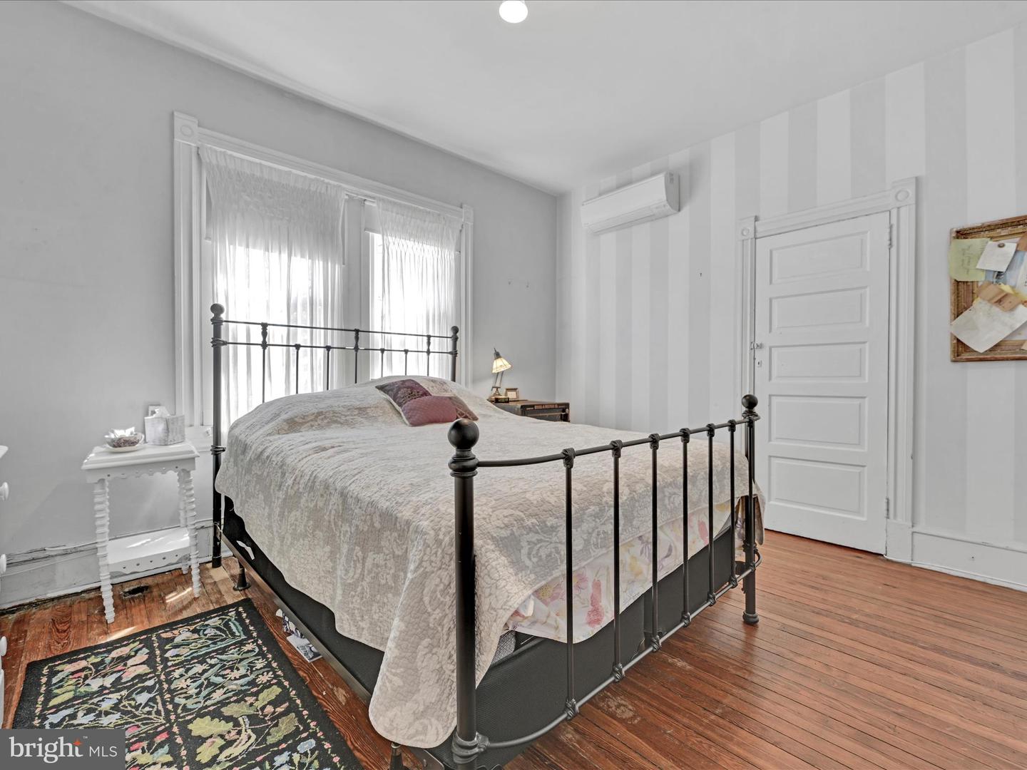 104 Hampden Ave