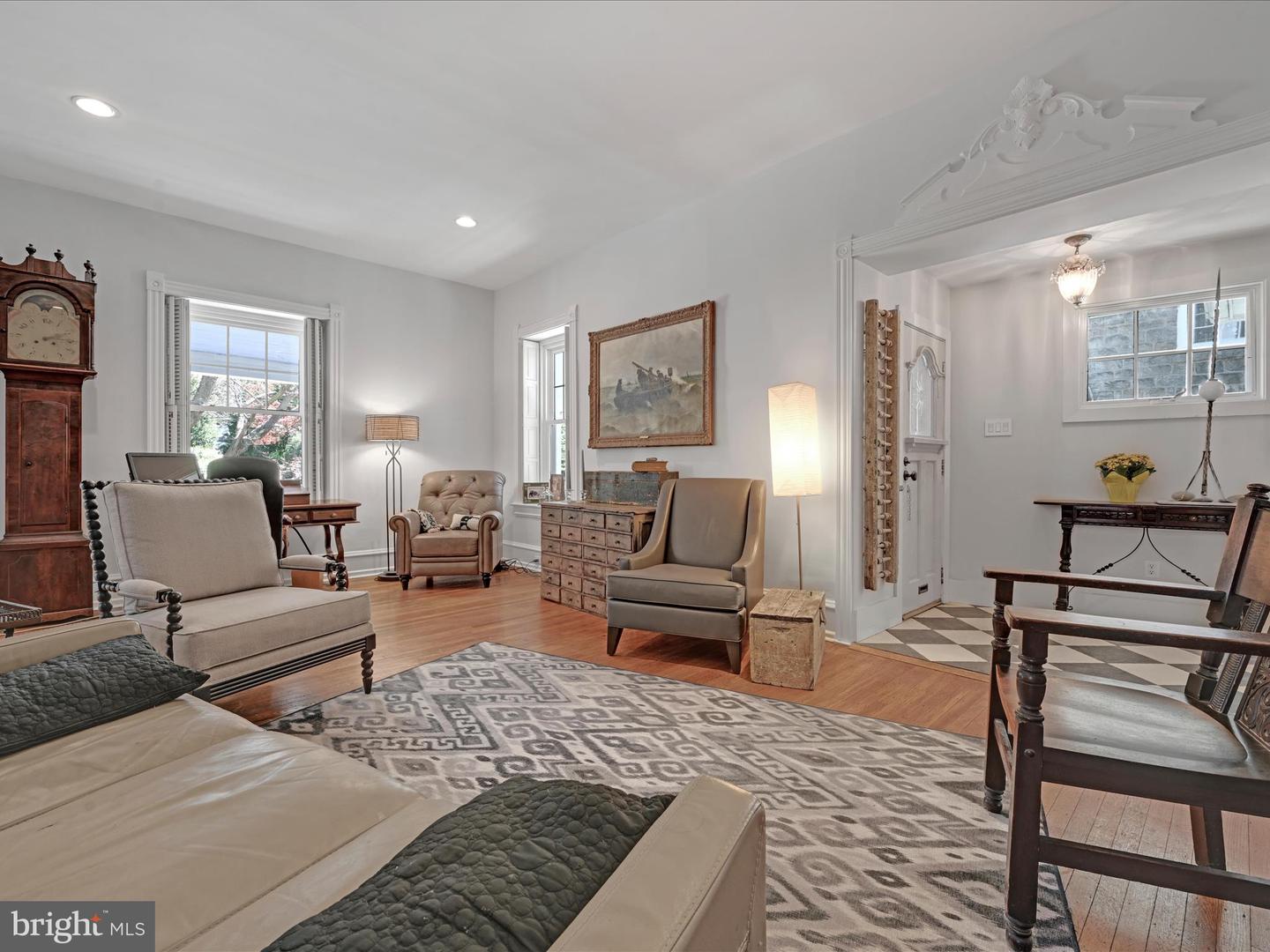 104 Hampden Ave