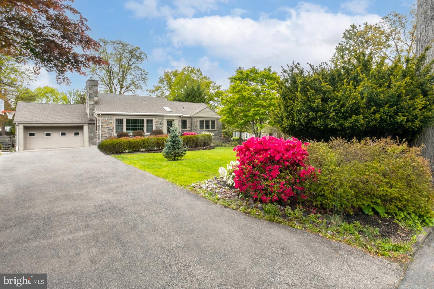 544 Moreno Rd