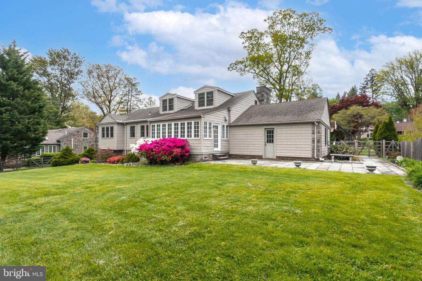 544 Moreno Rd