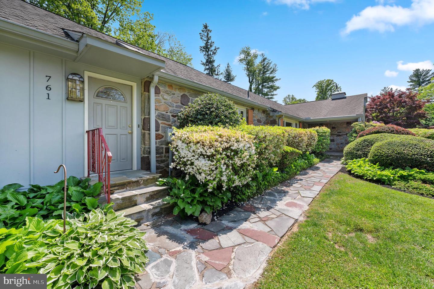 761 Mount Moro Rd