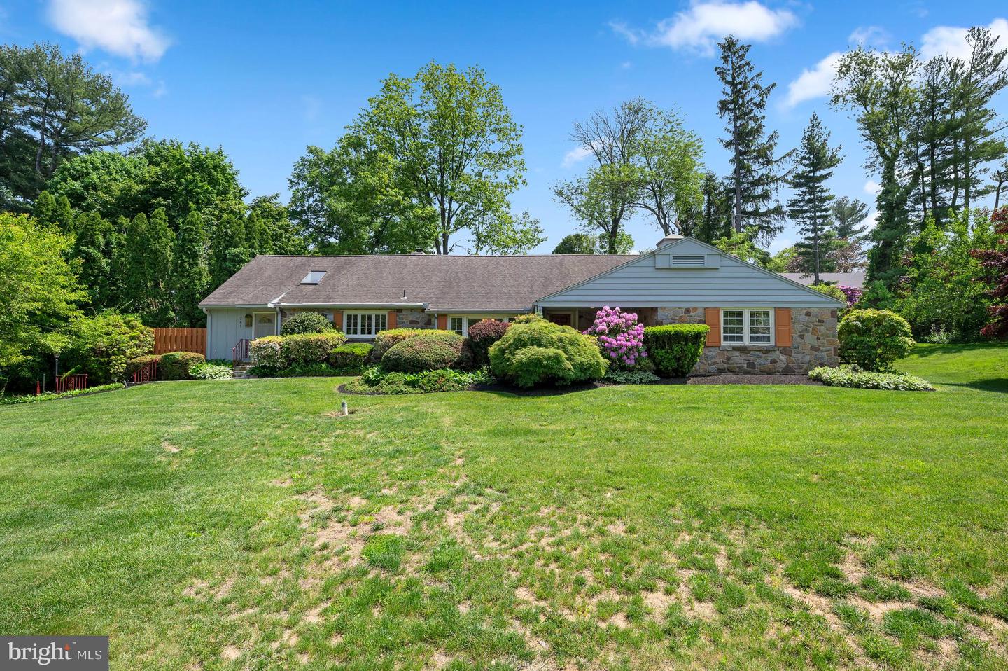 761 Mount Moro Rd