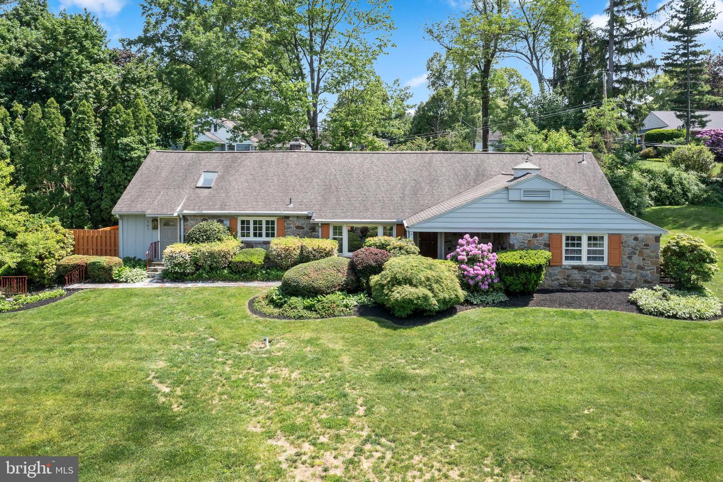 761 Mount Moro Rd