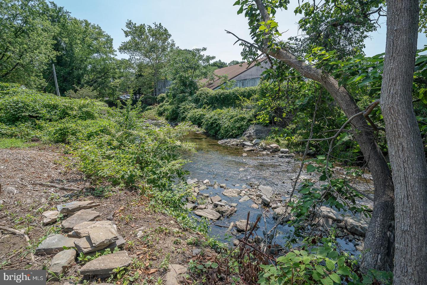 556 Shoemaker Rd