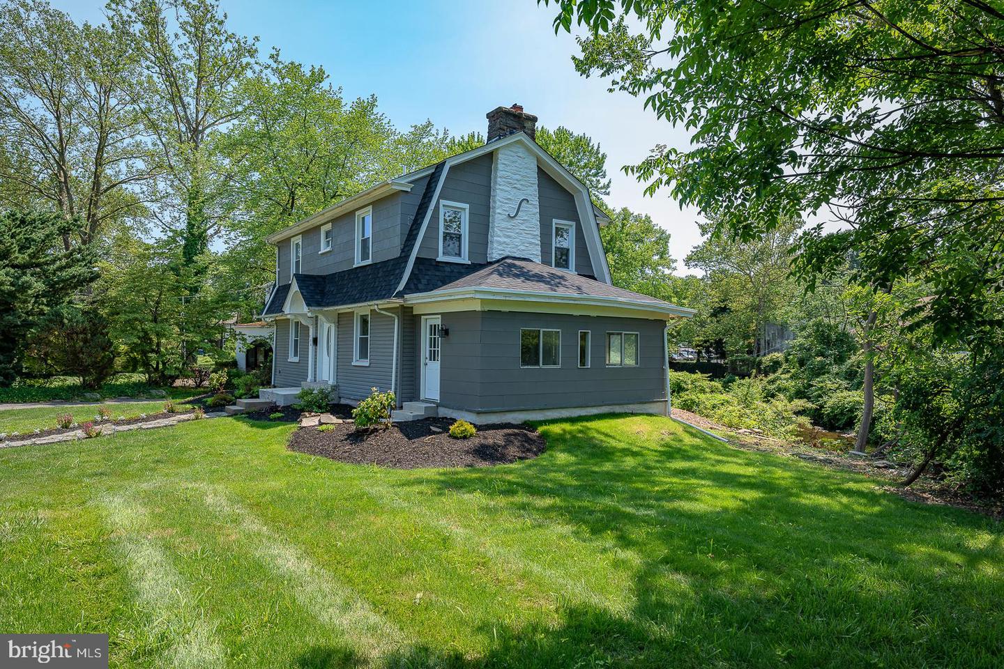556 Shoemaker Rd
