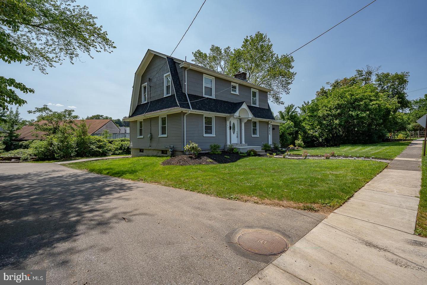 556 Shoemaker Rd