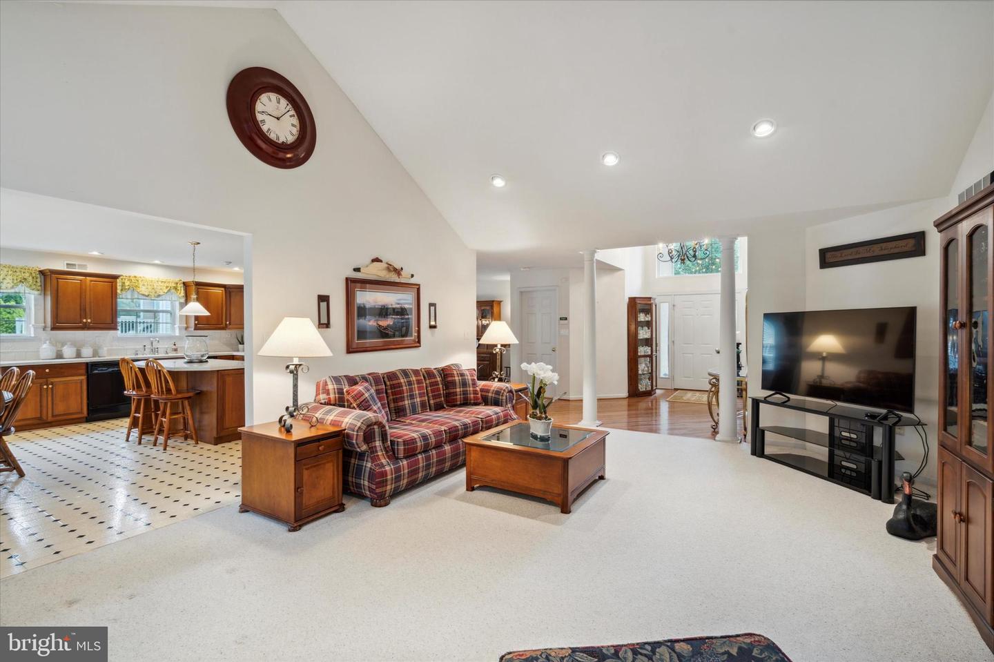 2011 Deer Ridge Dr