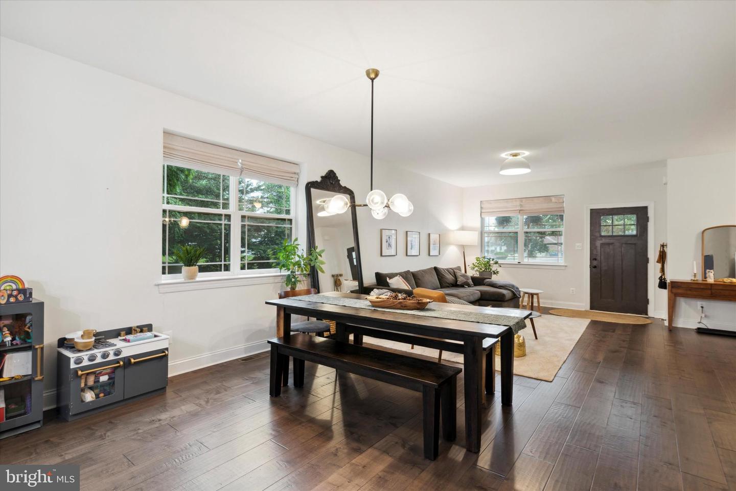 1699 Butler Pike