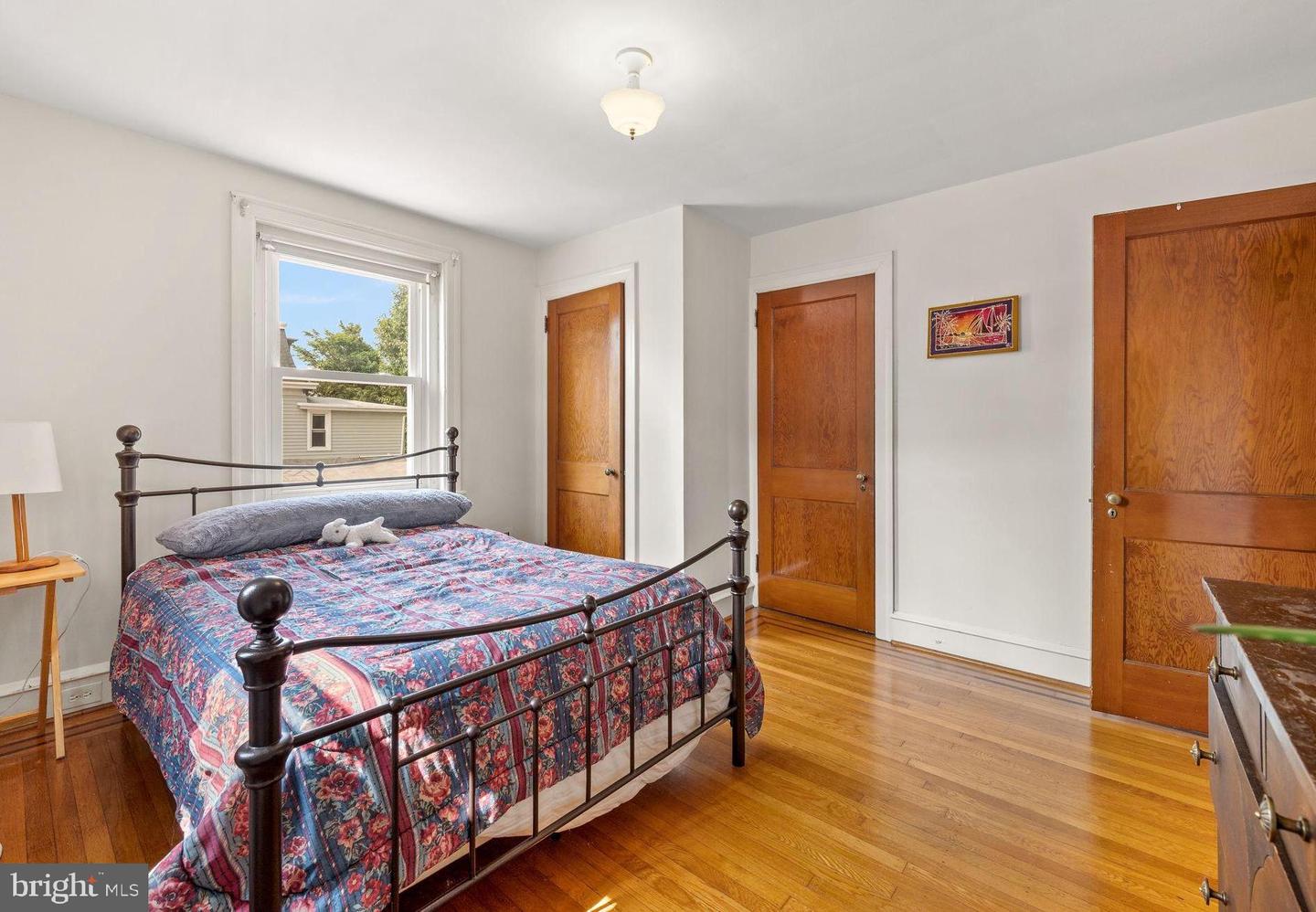 401 Linden St