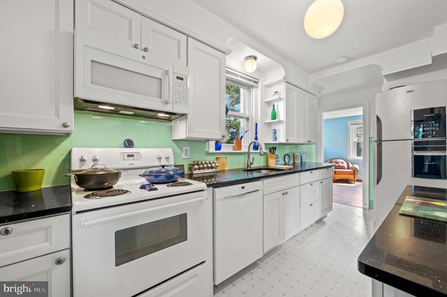 401 Linden St