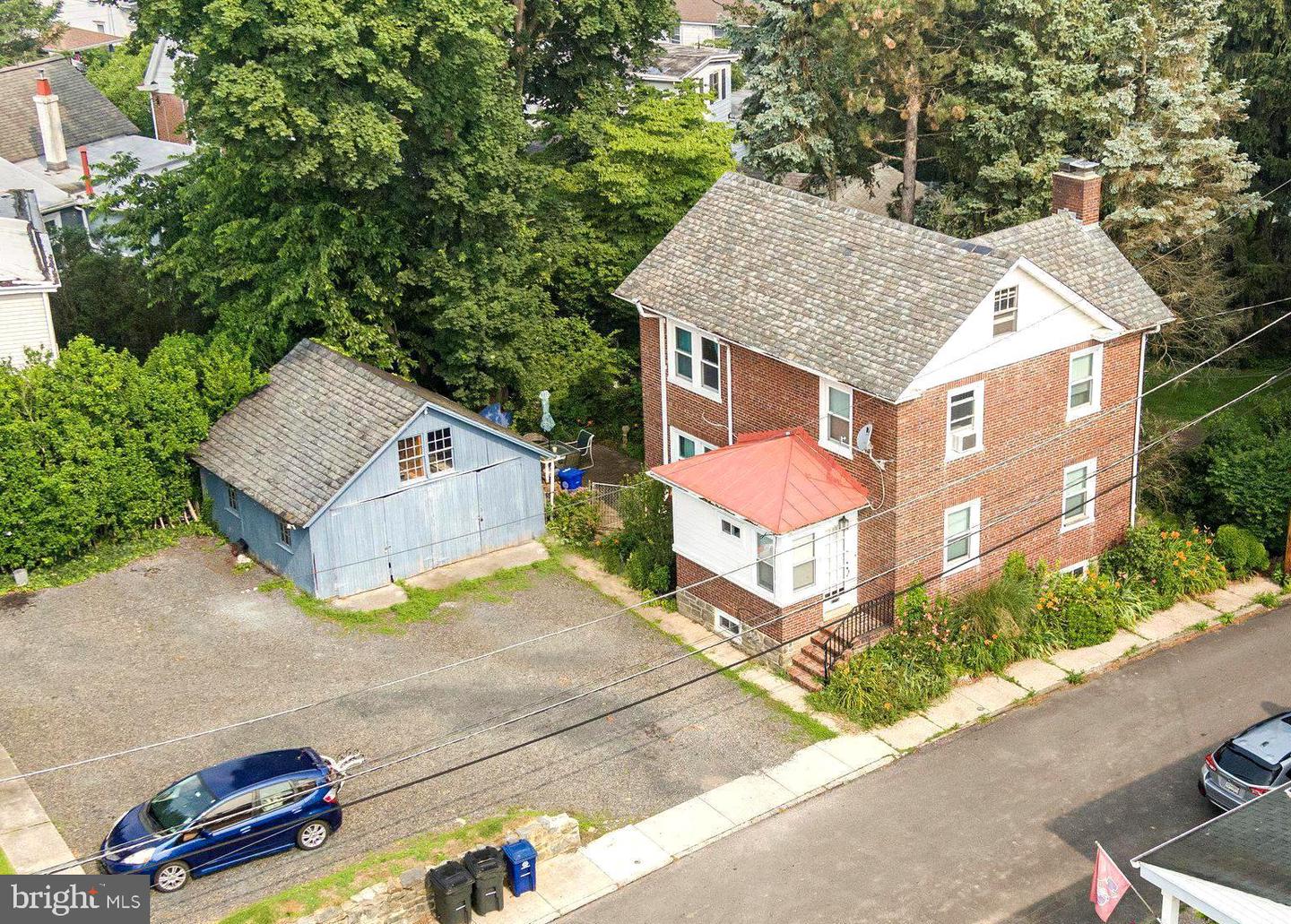 401 Linden St