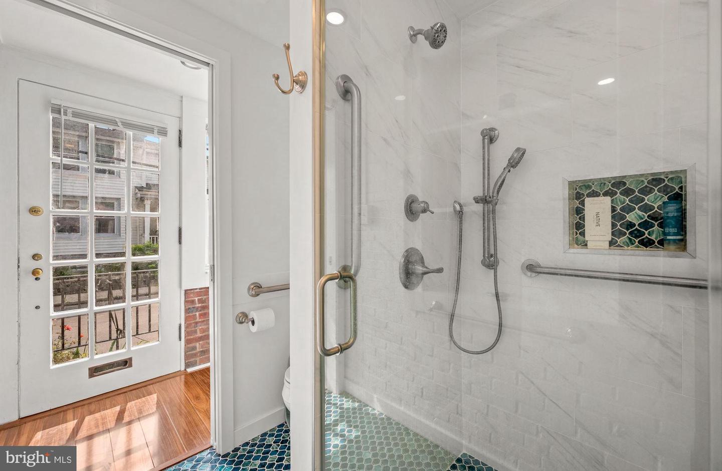 401 Linden St