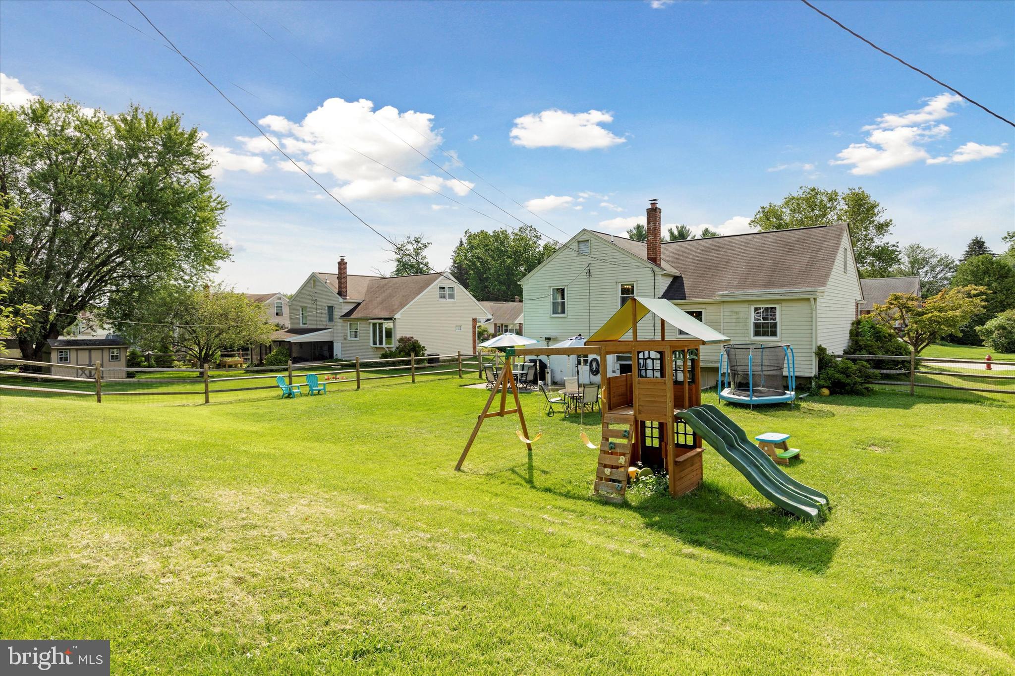 3121 Shirlene Rd