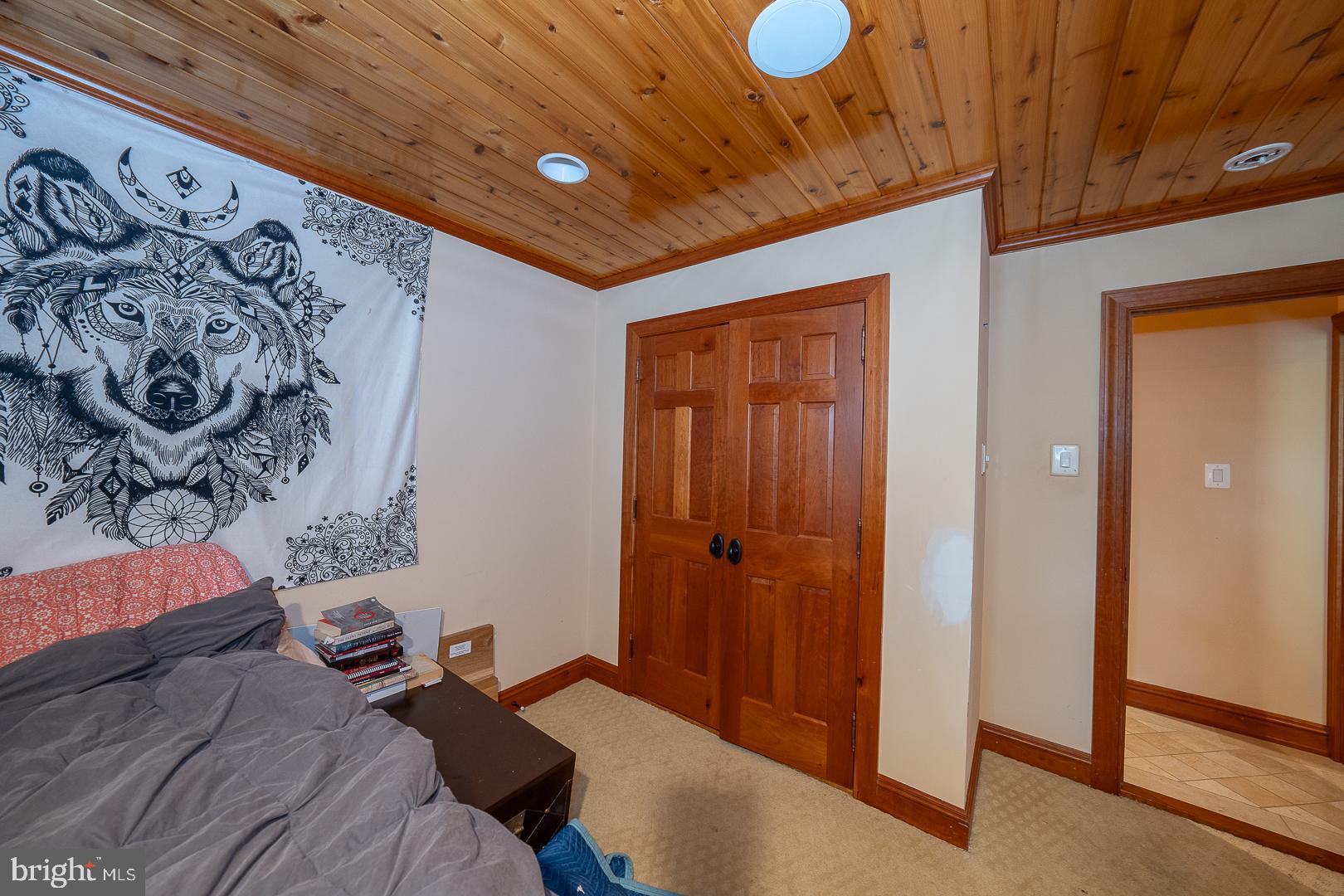 1655 Oakwood Dr #N402