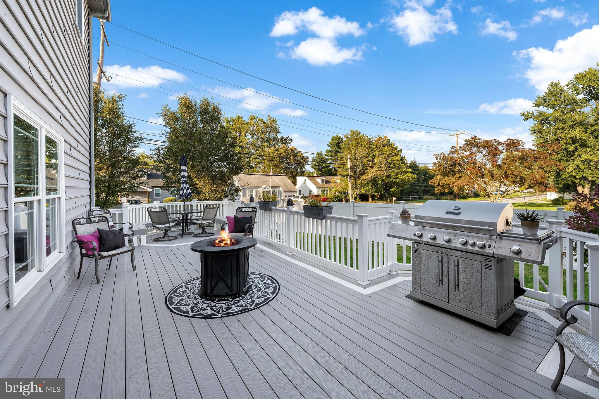 446 Hillside Rd