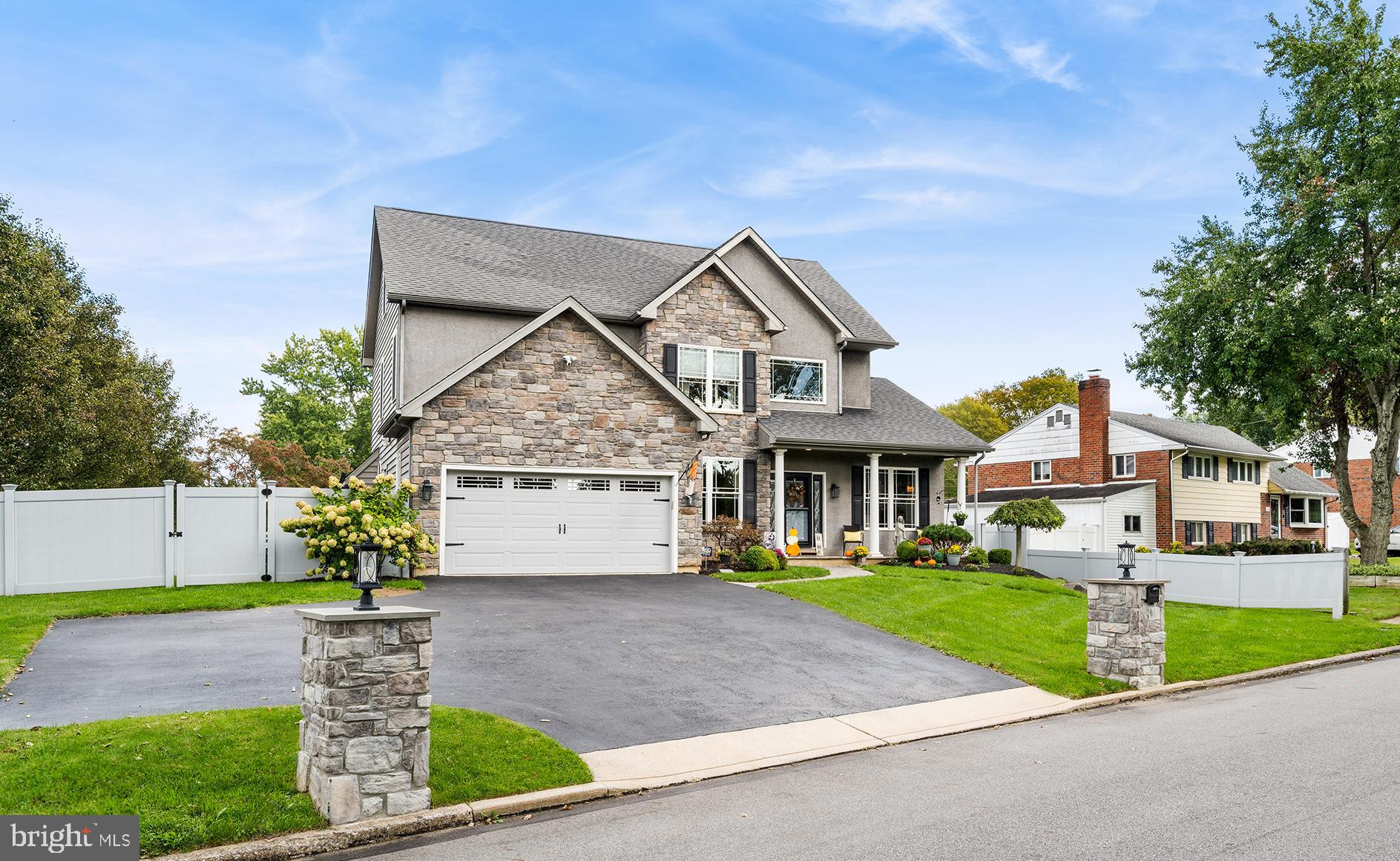 446 Hillside Rd