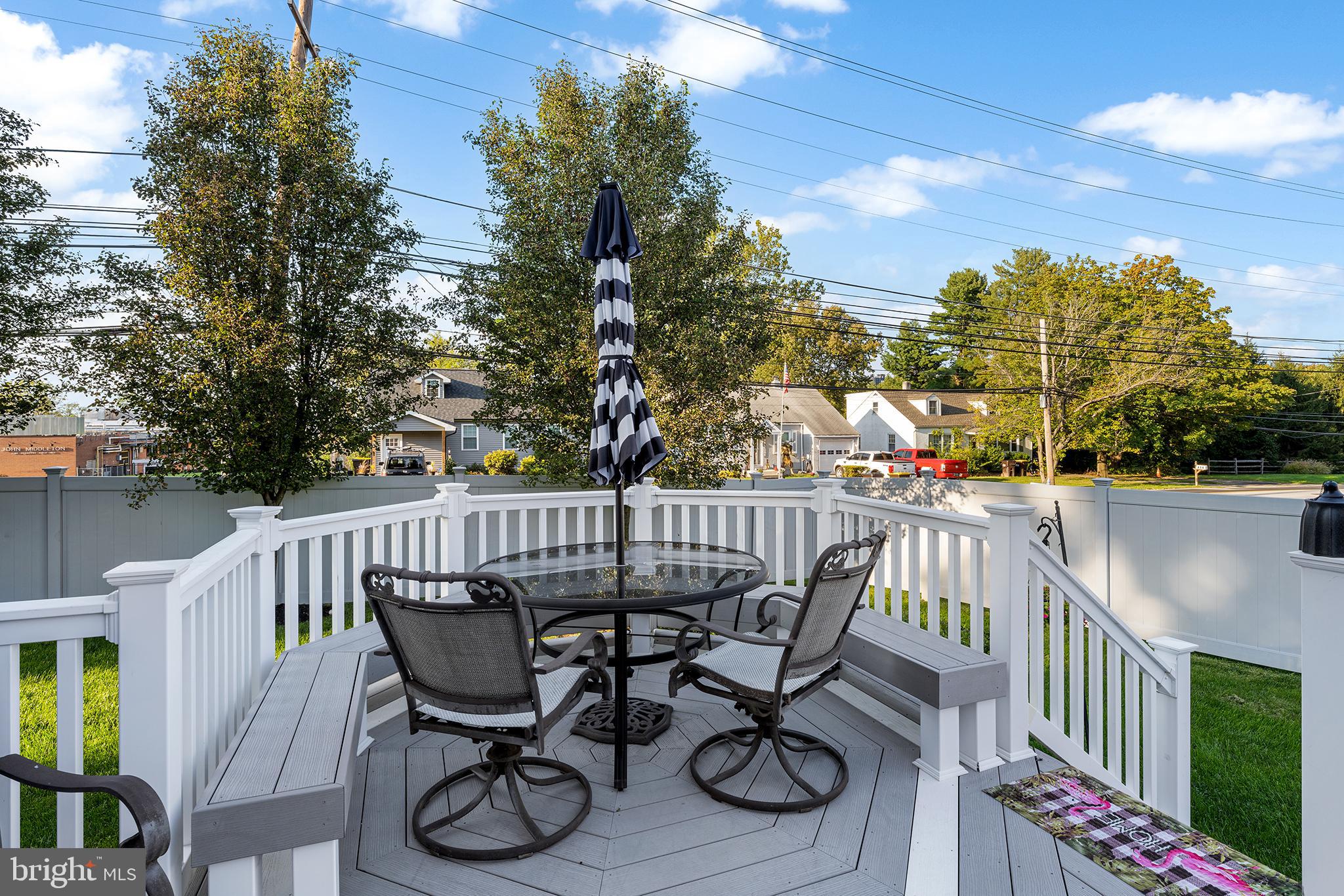 446 Hillside Rd