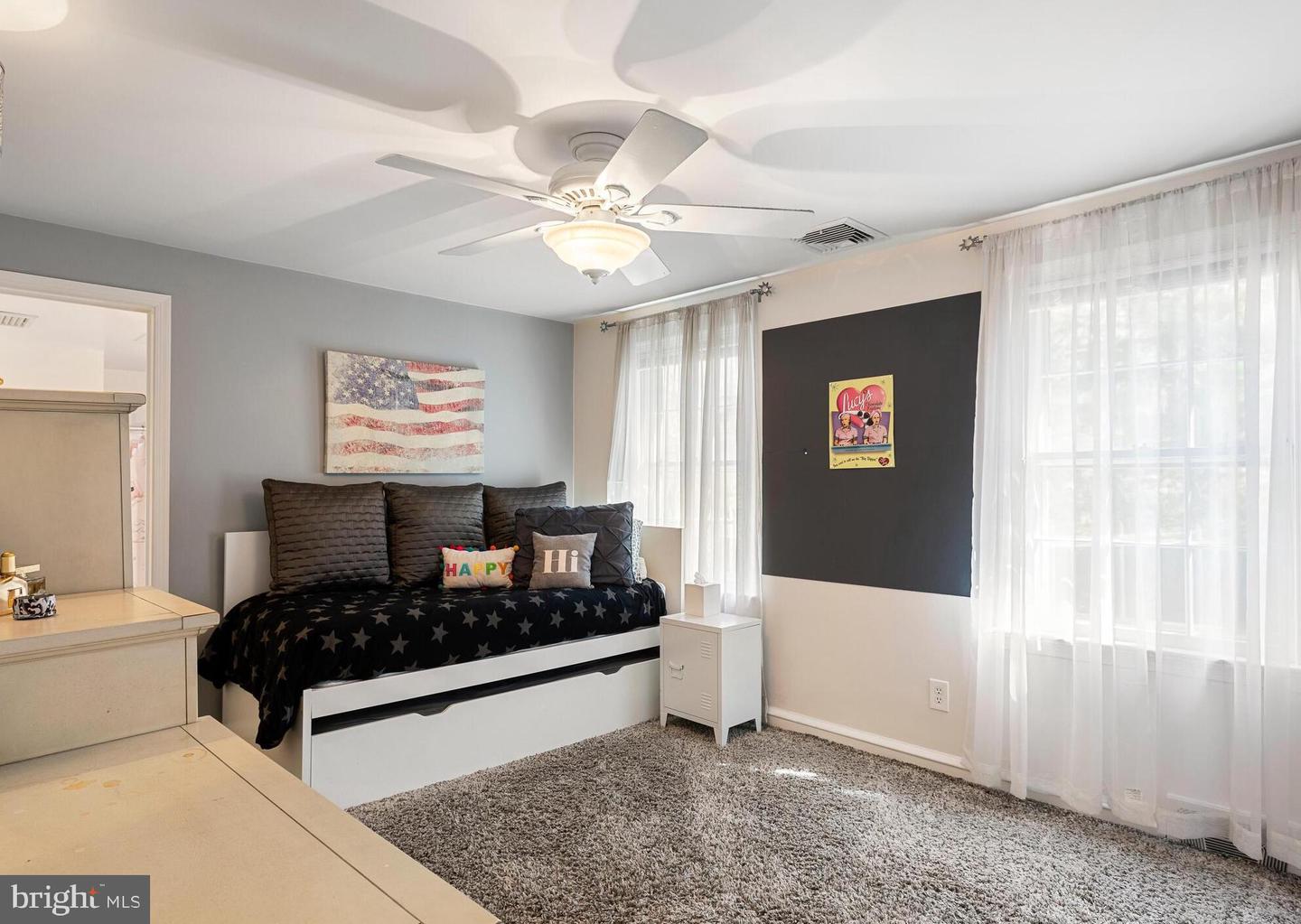 439 N Ithan Dr
