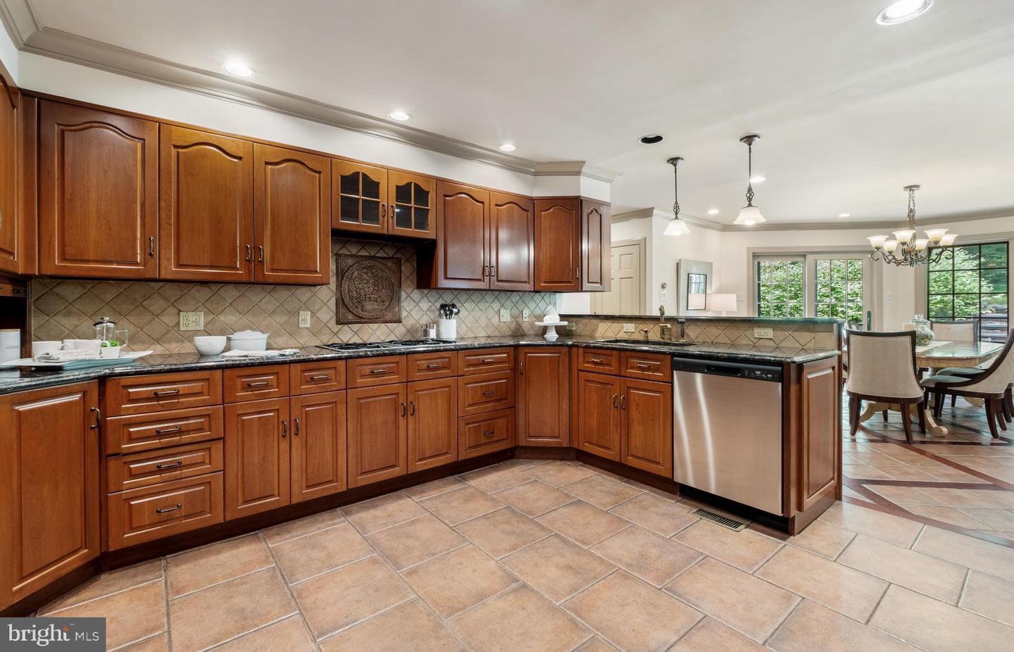 439 N Ithan Dr