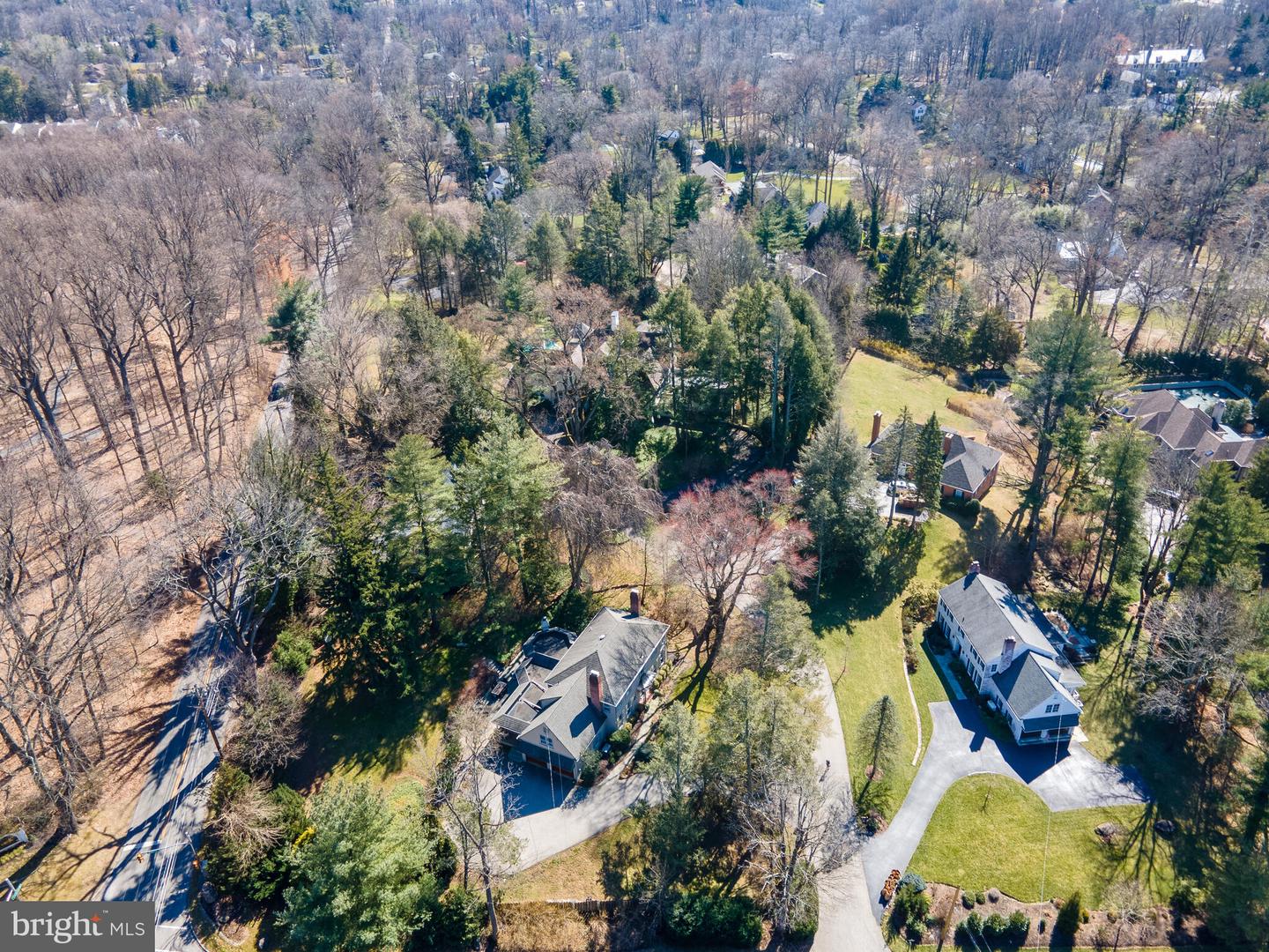 439 N Ithan Dr