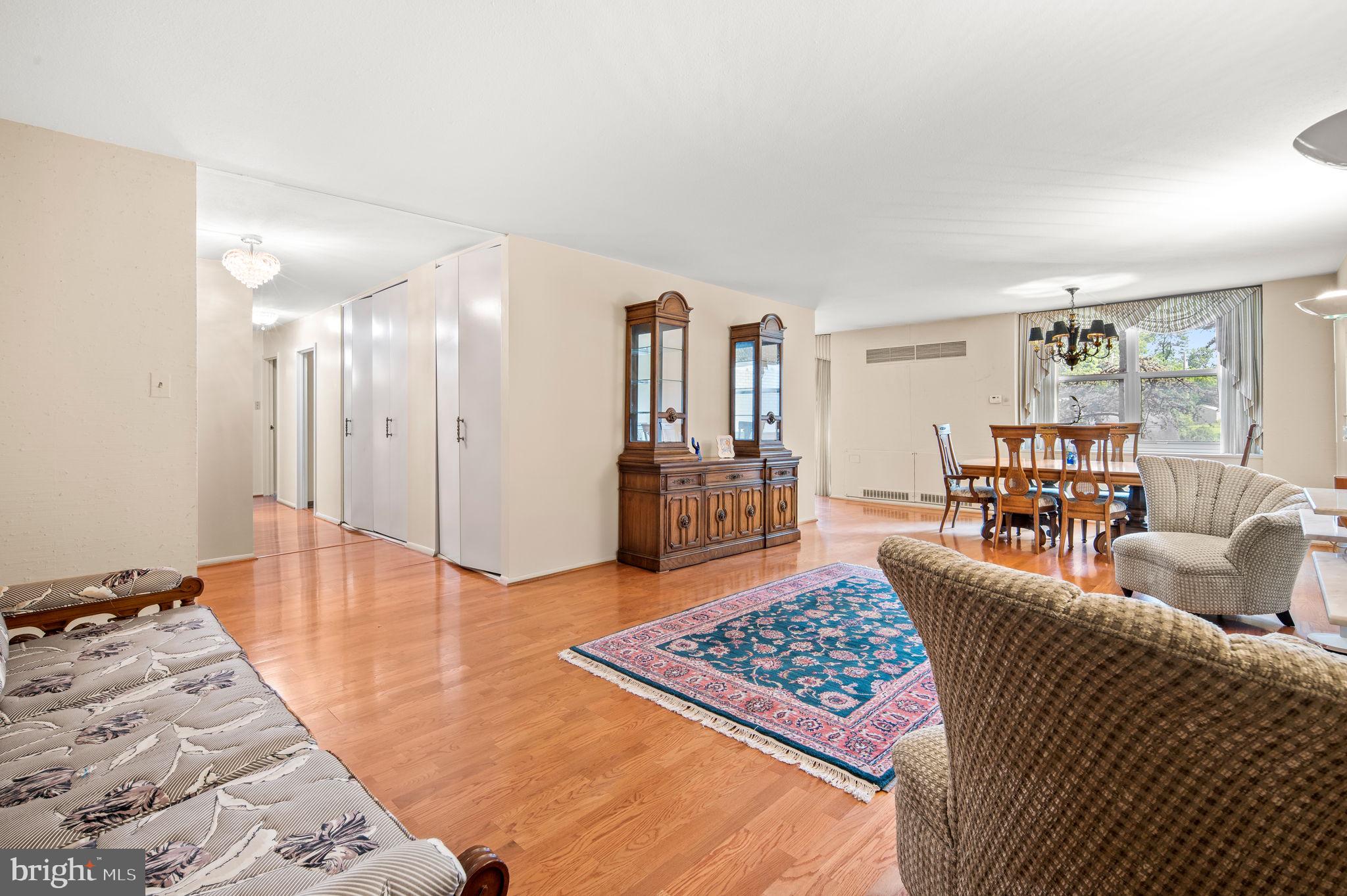 7301 Coventry Ave #302