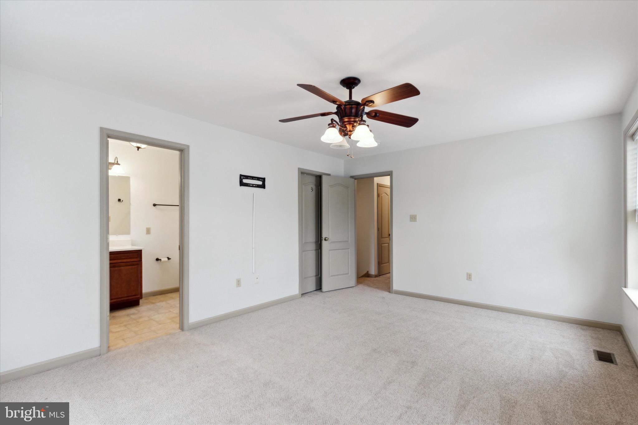 510 E Hector St