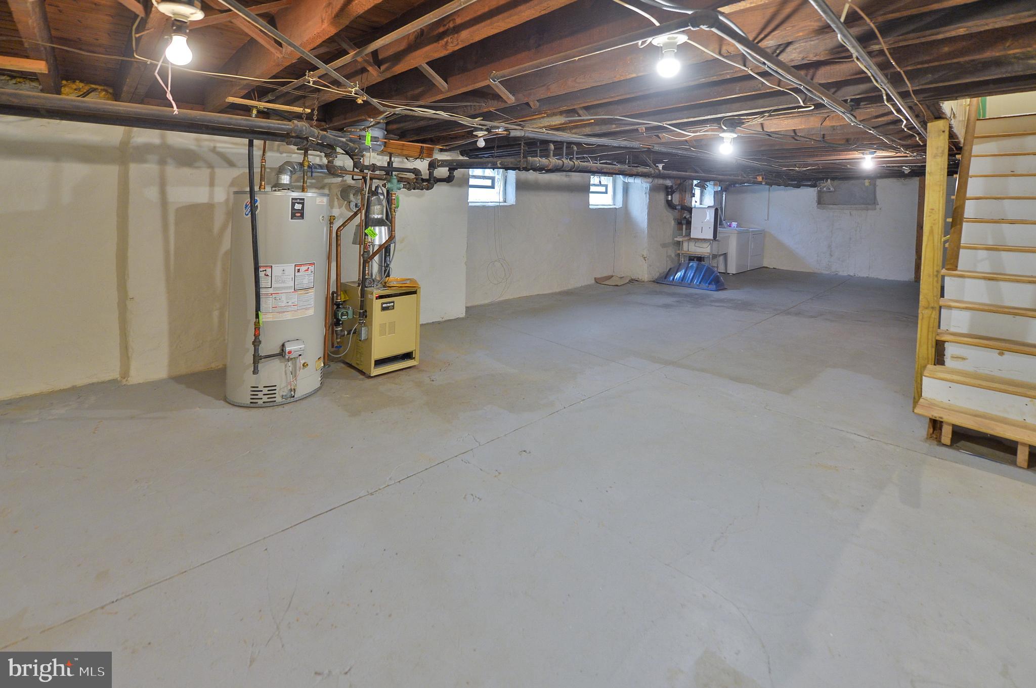 211 Lantwyn Ln