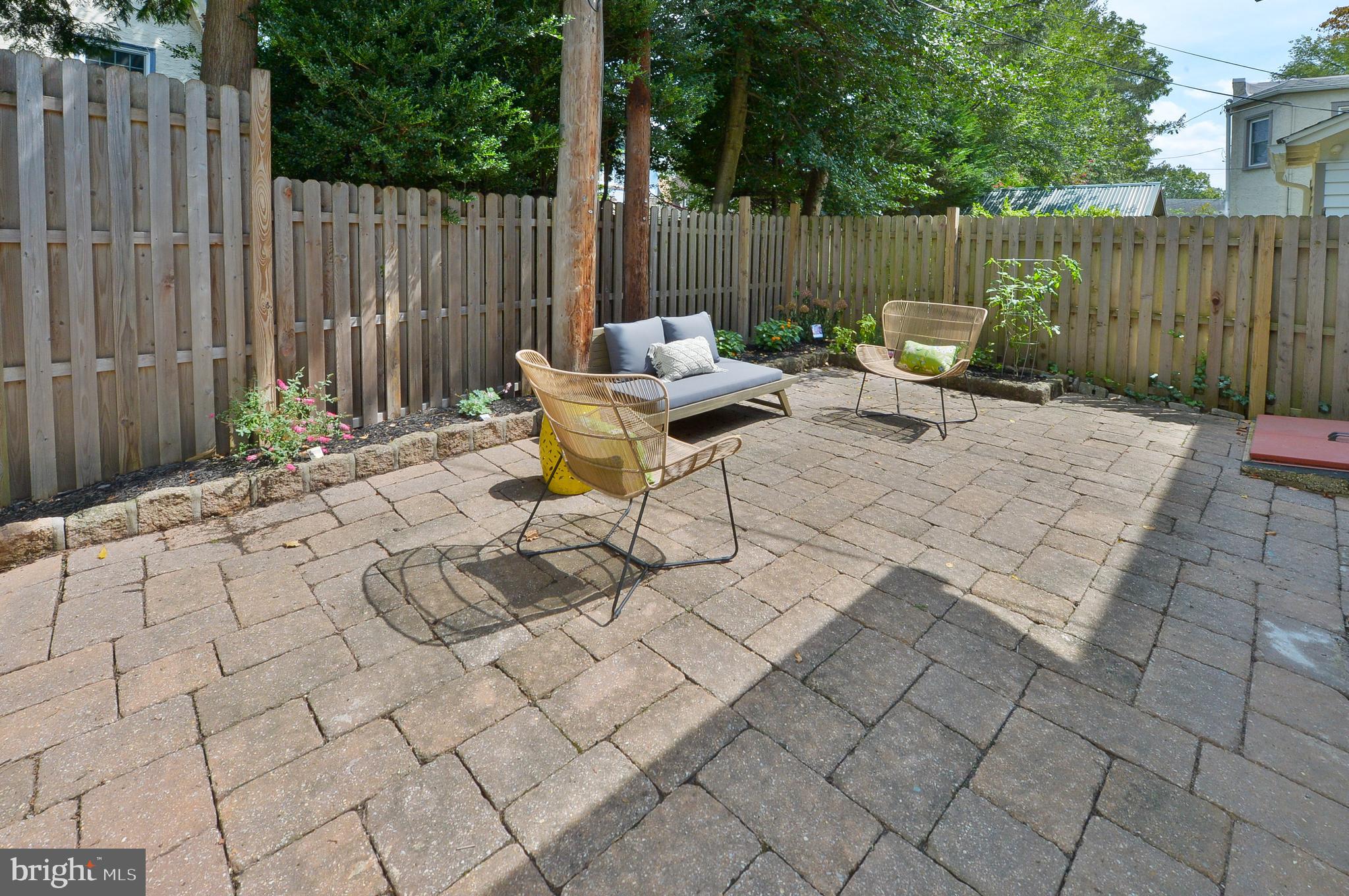 211 Lantwyn Ln